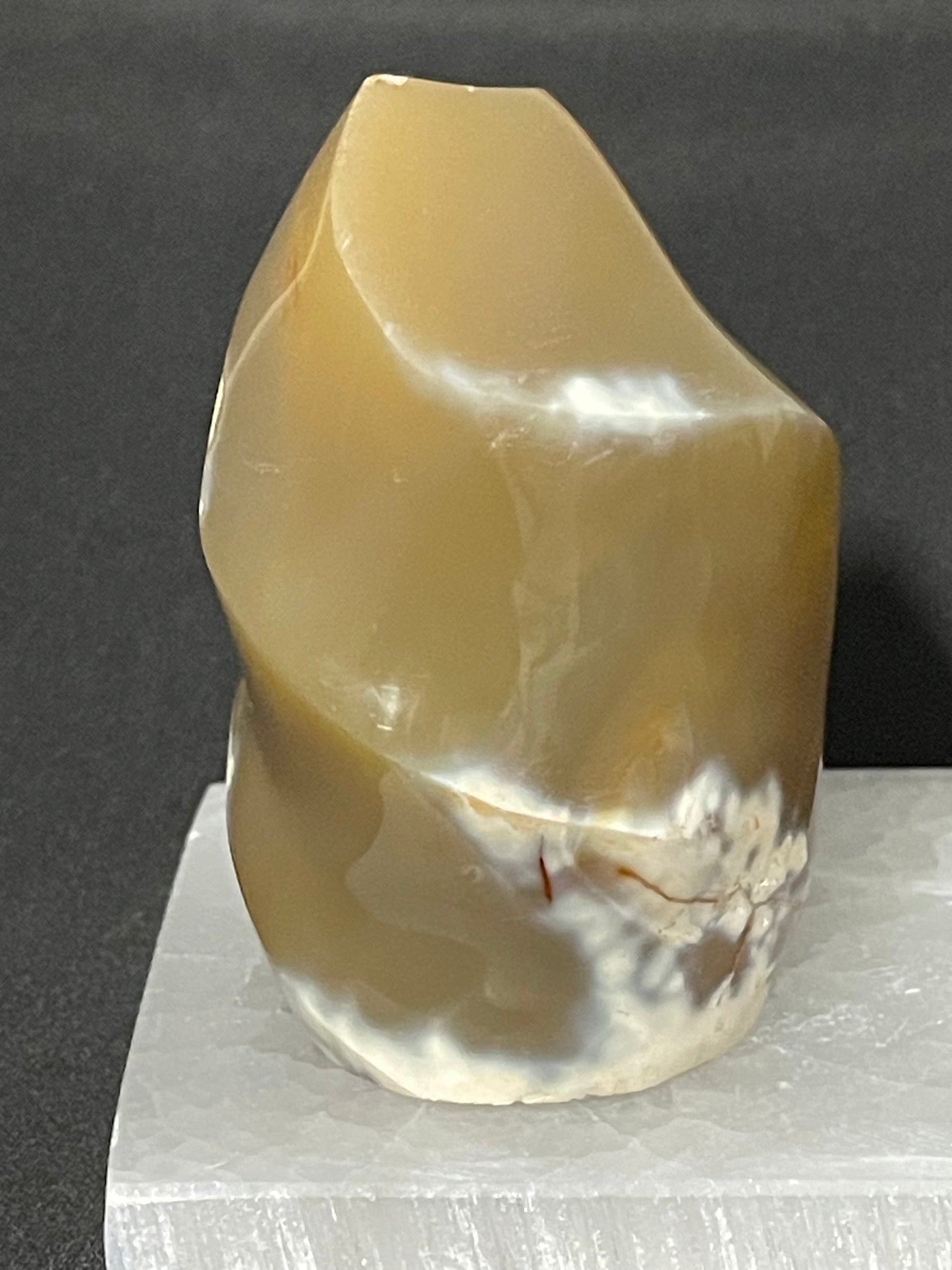 Occo Agate Flame