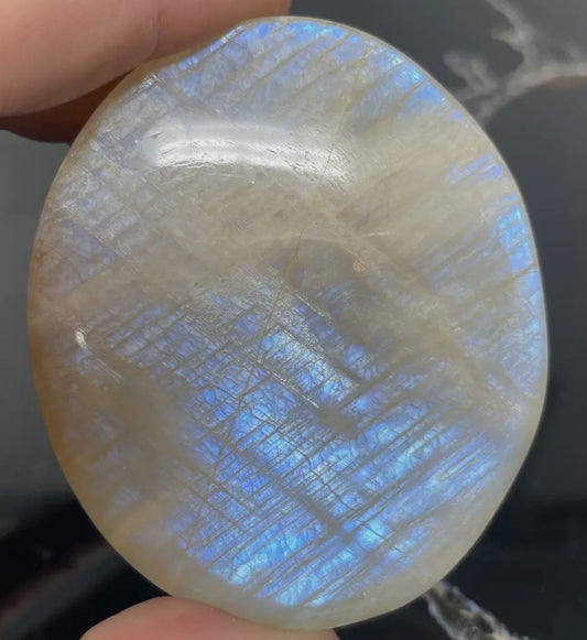 Moonstone Palmstone - 1 Pc